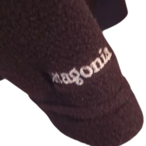 Patagonia Men's Black Sweater - Picture 5 of 8